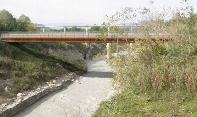 Ponte ciclopedonale sul Vomano, Tribunale di Teramo rigetta il ricorso dell'impresa e la Provincia rescinde il contratto - AbruzzoLive